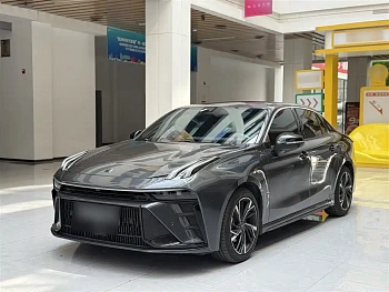 Lynk & Co 03 2023 model 2.0TD DCT Power Pro купить по цене 3 132 305 ₽  на сайте DeffCars