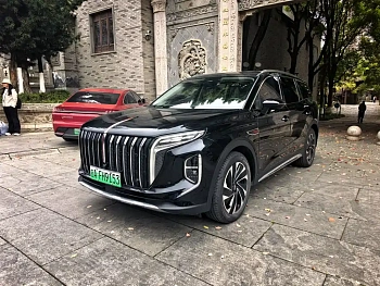 Hongqi HS7 PHEV 2024 2.0T PHEV four-wheel drive Qichang version 7 seats купить на сайте DeffCars