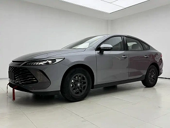 Qin PLUS 2025 DM-i Intelligent Driving Edition 55KM Leading Model купить по цене 1 971 661 ₽  на сайте DeffCars