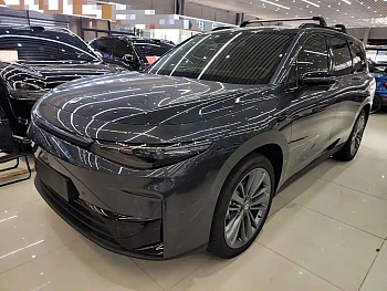 C16 2024 Extended Range 200 Premium Edition купить на сайте DeffCars