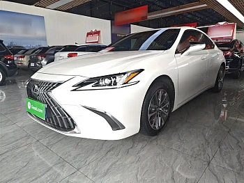 Lexus ES 2022 200 Excellence Edition купить на сайте DeffCars