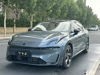 Lynk & Co 07 EM-P 2024 EM-P 126 long battery life Halo купить по цене 2 471 023 ₽  на сайте DeffCars