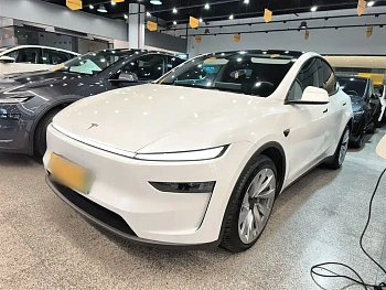 Model Y 2025 rear-wheel drive version купить на сайте DeffCars
