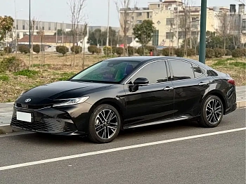 Camry 2024 Shuangqing 2.0HG Premium Edition купить на сайте DeffCars