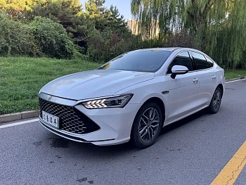 Qin PLUS 2024 Honor Edition DM-i 55KM Superior Model купить по цене 1 878 352 ₽  на сайте DeffCars