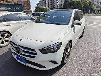 Mercedes-Benz B-Class 2020 B 200 Dynamic купить по цене 2 118 182 ₽  на сайте DeffCars