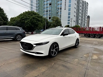 Mazda3 Angkesela 2021 2.0L Automatic Premium Edition купить на сайте DeffCars
