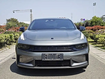 Lynk & Co 03 2022 model 2.0TD DCT Power Pro купить по цене 2 080 831 ₽  на сайте DeffCars