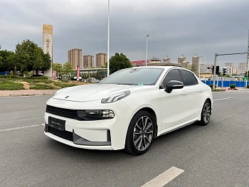 Lynk & Co 03 2021 model 1.5TD DCT Plus купить по цене 1 803 096 ₽  на сайте DeffCars