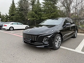 Hongqi E-QM5 2024 500km travel version купить на сайте DeffCars