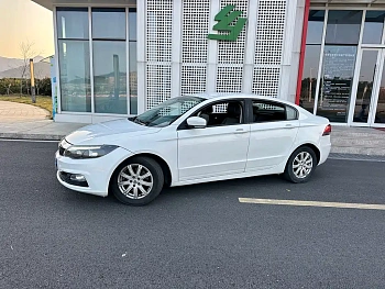 Qoros 3 2018 Sedan 1.6L Automatic Leading Type купить на сайте DeffCars