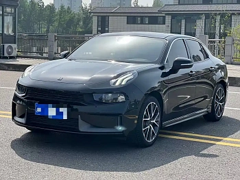 Lynk & Co 03 2021 1.5TD DCT Champion Edition купить по цене 1 887 367 ₽  на сайте DeffCars