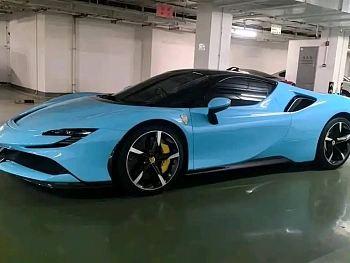SF90 2020 3.9T V8 Stradale купить на сайте DeffCars
