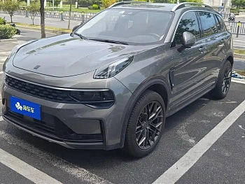 Lynk & Co 01 2021 2.0TD Two-wheel drive Pro купить по цене 2 179 548 ₽  на сайте DeffCars