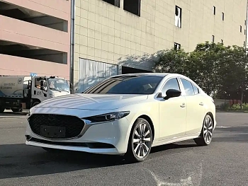 Mazda 3 Anksela 2021 2.0L Automatic Quality Edition купить по цене 2 136 737 ₽  на сайте DeffCars