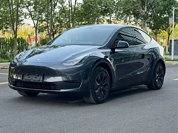 Model Y 2024 rear-wheel drive version купить на сайте DeffCars