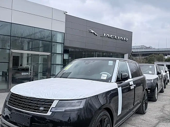 Range Rover 2026 3.0 L6 400PS SE long axis version купить на сайте DeffCars