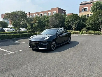 Lynk & Co 03 2019 model 2.0TD automatic version купить по цене 2 461 293 ₽  на сайте DeffCars