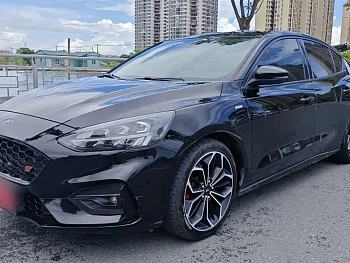 Focus 2020 sedan EcoBoost 180 automatic ST Line купить по цене 2 065 293 ₽  на сайте DeffCars