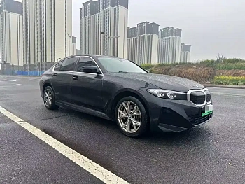 BMW i3 2024 eDrive 35 L купить на сайте DeffCars