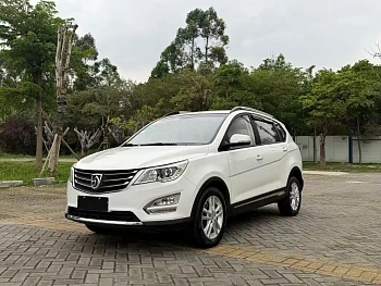 Baojun 560 2015 1.8L manual comfort type купить на сайте DeffCars
