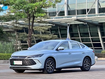 Qin L 2024 DM-i 80KM transcendent купить по цене 2 197 895 ₽  на сайте DeffCars