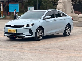 Emgrand L HiP 2024 Longteng Edition 1.5TD-DHT Pro 100KM Superior Model купить по цене 2 001 051 ₽  на сайте DeffCars