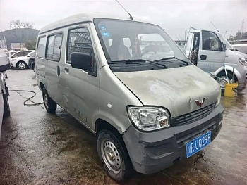Wuling Zhiguang 2013 1.0L Practical Model купить на сайте DeffCars