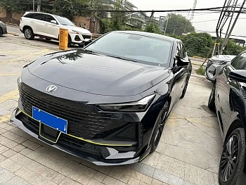 Changan UNI-V 2022 1.5T Sports Edition купить по цене 1 735 879 ₽  на сайте DeffCars