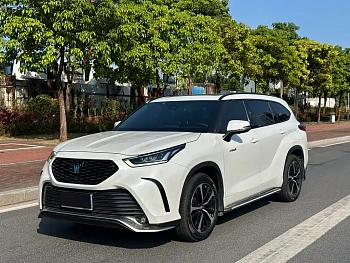 Crown Lufang 2022 2.5L HEV four-wheel drive luxury version купить на сайте DeffCars