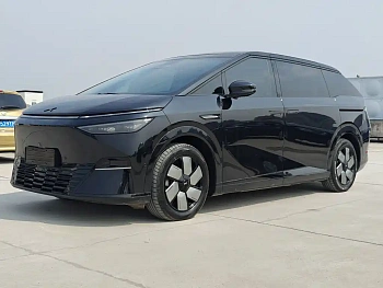 Xpeng X9 2024 model 702 super long battery life Max купить на сайте DeffCars