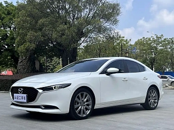 Mazda 3 Anksela 2021 2.0L Automatic Elegant Edition купить по цене 2 027 556 ₽  на сайте DeffCars