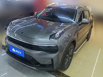 Lynk & Co 01 2021 model 2.0TD Two-wheel drive Pro купить по цене 2 291 507 ₽  на сайте DeffCars