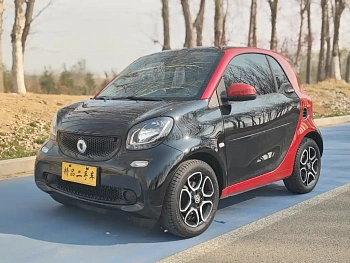 smart fortwo 2019 0.9T 66kW hard top engine version National VI купить на сайте DeffCars
