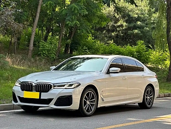 BMW 5 Series 2022 525Li M Sports Package купить на сайте DeffCars