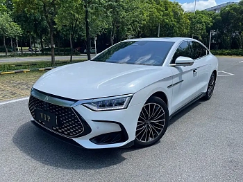 Han 2022 DM-i 121KM Honorable Model купить по цене 2 226 292 ₽  на сайте DeffCars