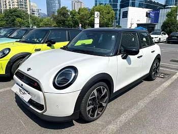 MINI 2025 2.0T COOPER S Artist Five-Door Edition купить на сайте DeffCars