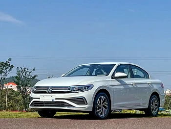 Bora 2025 200TSI DSG Yue Xing Navigation Edition купить на сайте DeffCars