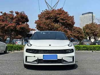 Lynk & Co 03 2022 2.0TD DCT Pro купить на сайте DeffCars