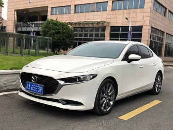 Mazda 3 Anksela 2022 2.0L Automatic Elegant Edition купить по цене 2 131 342 ₽  на сайте DeffCars