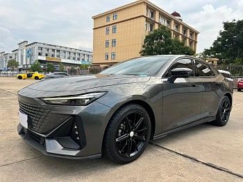 Changan UNI-V 2022 1.5T Premium Model купить по цене 2 148 533 ₽  на сайте DeffCars