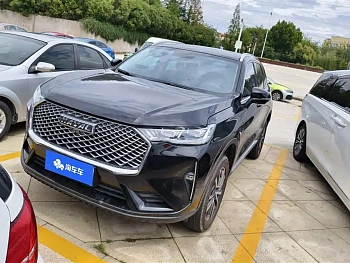 Haval H6 2022 third generation 1.5T automatic two-wheel drive Pro купить по цене 2 222 880 ₽  на сайте DeffCars