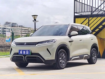 Yuan UP 2024 401KM Vital Edition купить по цене 2 050 619 ₽  на сайте DeffCars