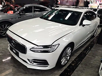 Volvo S90 2020 T5 Zhiyi Luxury Edition купить на сайте DeffCars