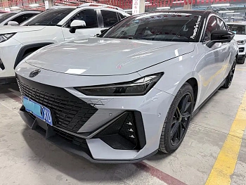 长安UNI-V 2023款 1.5T 智慧领航型 купить на сайте DeffCars