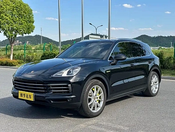 Cayenne New Energy 2019 Cayenne E-Hybrid 2.0T купить на сайте DeffCars