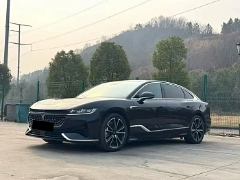 Lantu Chasing Light 2024 PHEV four-wheel drive ultra-long range flagship version купить на сайте DeffCars