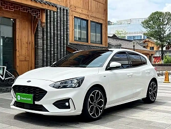 Focus 2021 hatchback EcoBoost 180 automatic ST Line купить по цене 1 812 482 ₽  на сайте DeffCars