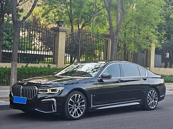 BMW 7 Series 2021 740Li Leading M Sports Package купить на сайте DeffCars