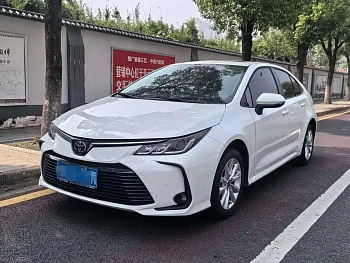 Corolla 2021 1.2T S-CVT Elite Edition купить по цене 1 418 198 ₽  на сайте DeffCars